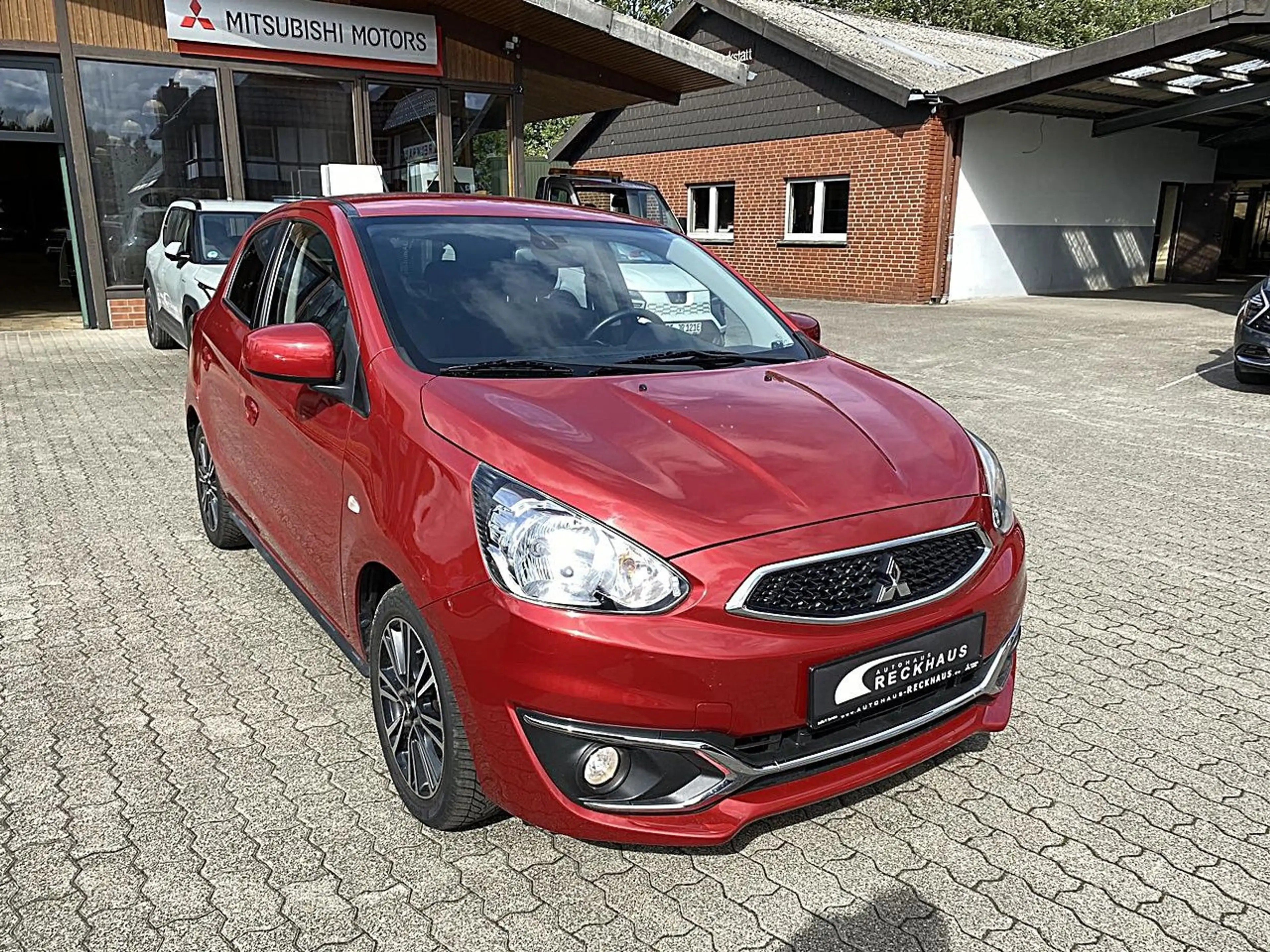 Mitsubishi Space Star Diamant+ 1,2 l CVT AS&G DAB Carplay Klima Navi — photo 7