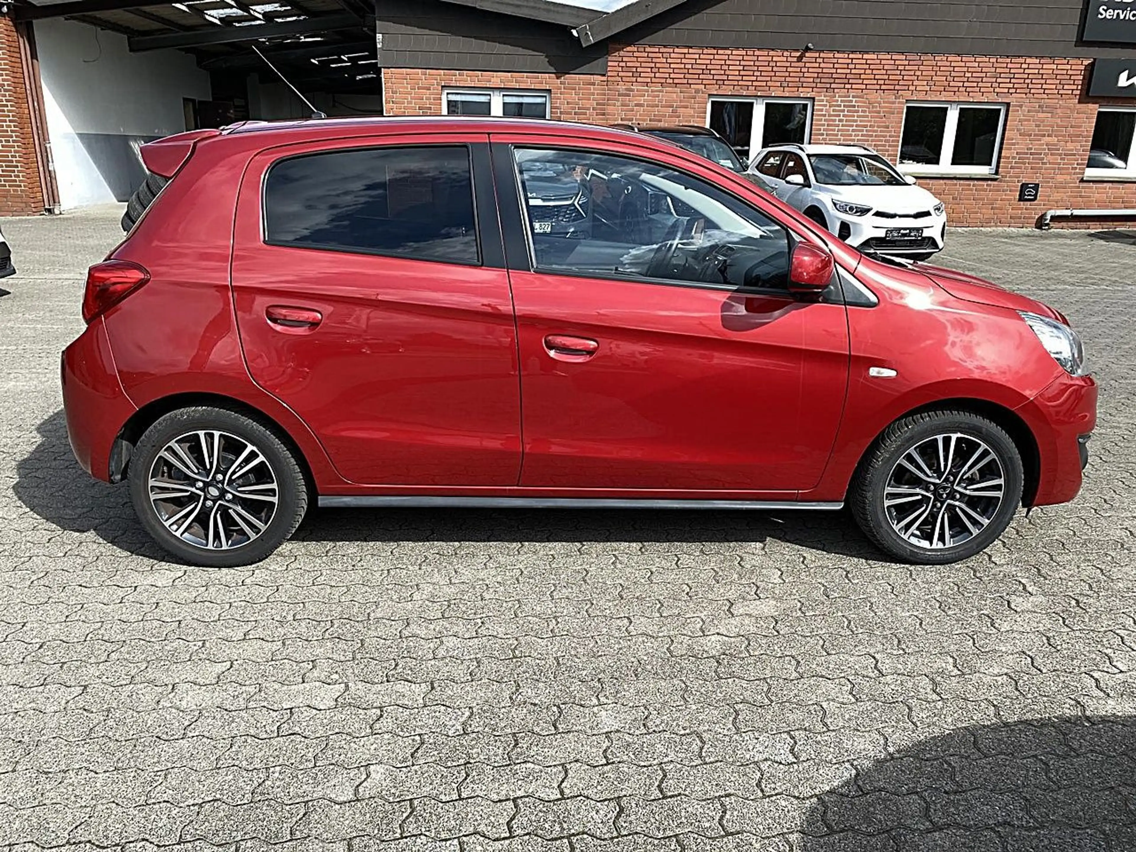 Mitsubishi Space Star Diamant+ 1,2 l CVT AS&G DAB Carplay Klima Navi — photo 6