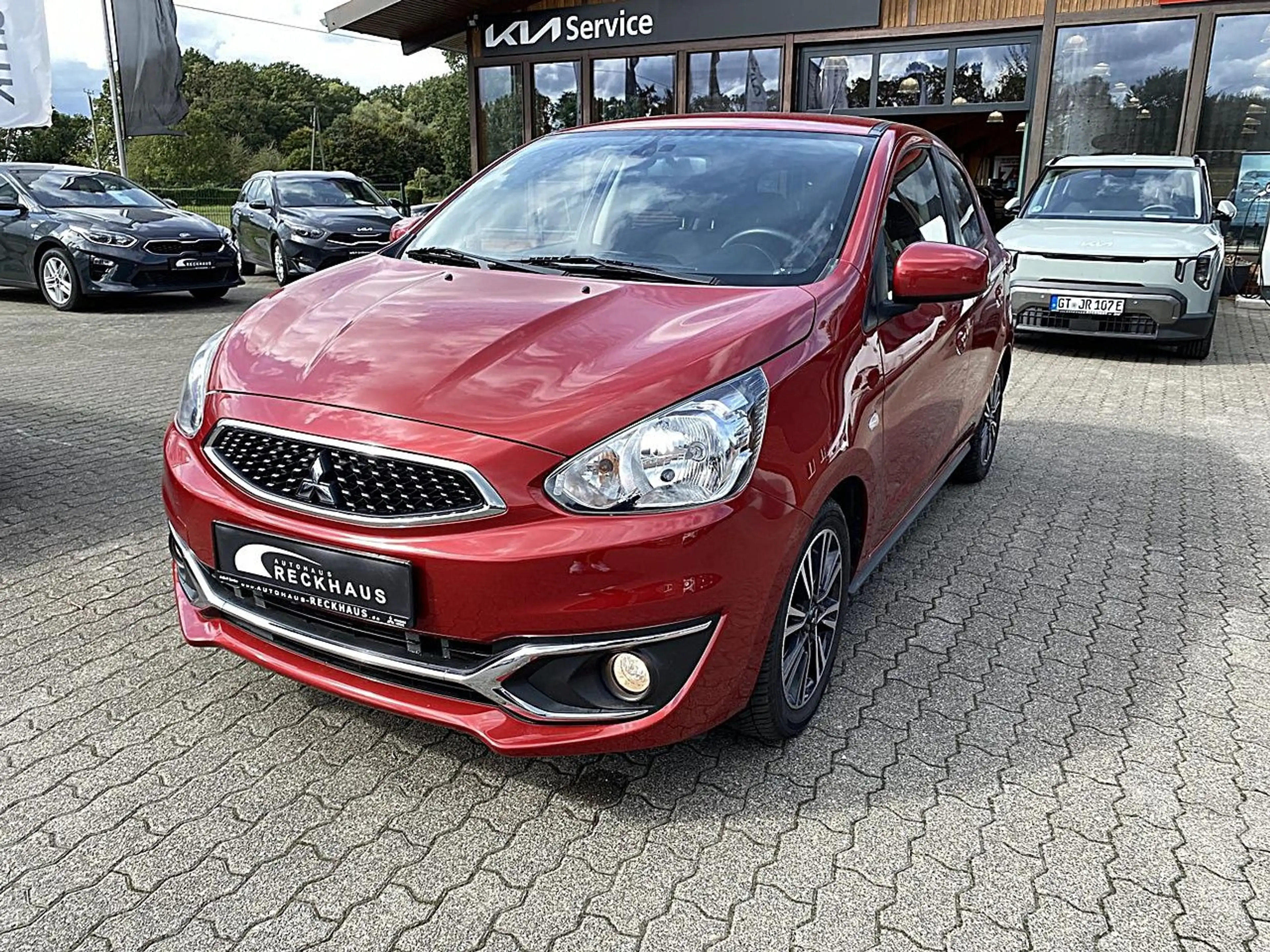 Mitsubishi Space Star Diamant+ 1,2 l CVT AS&G DAB Carplay Klima Navi