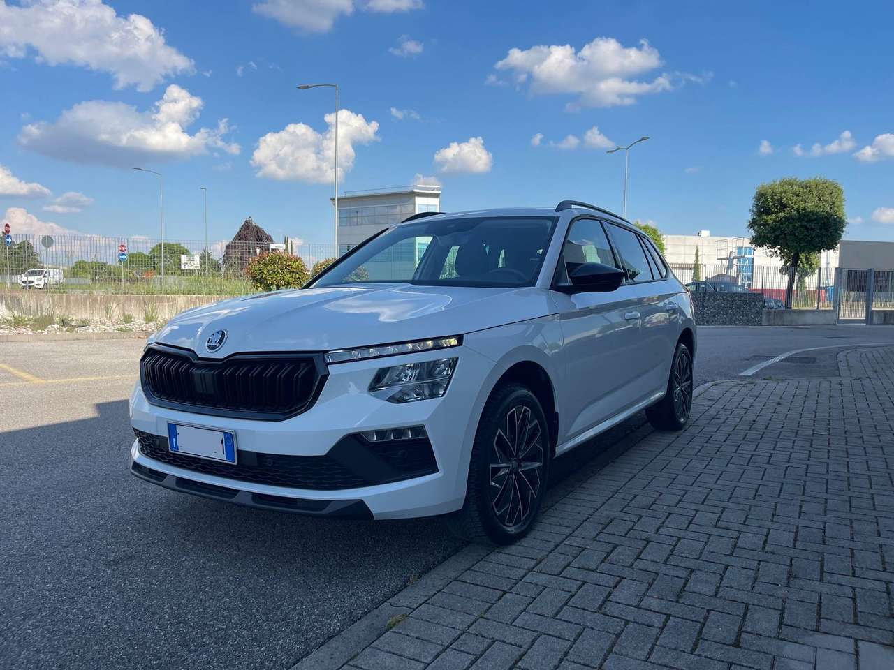 Skoda Kamiq 1.0 tsi Black Dots 95cv - PREZZO REALE