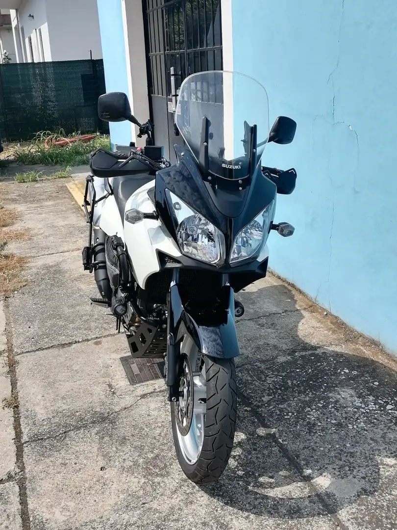 Suzuki V-Strom 650 Blanc - 1