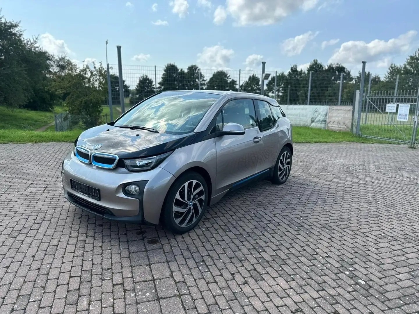 BMW i3 75 Kw/Disign/Schiebedach/Wärmepumpe/Navi/Alu/ Bronze - 1