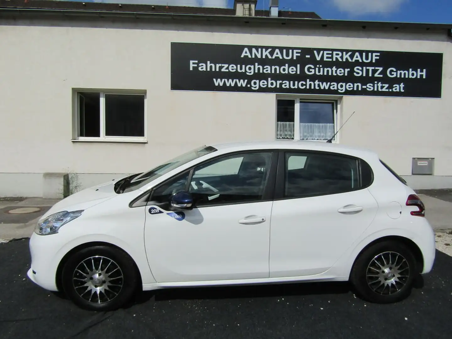 Peugeot 208 Like Weiß - 2