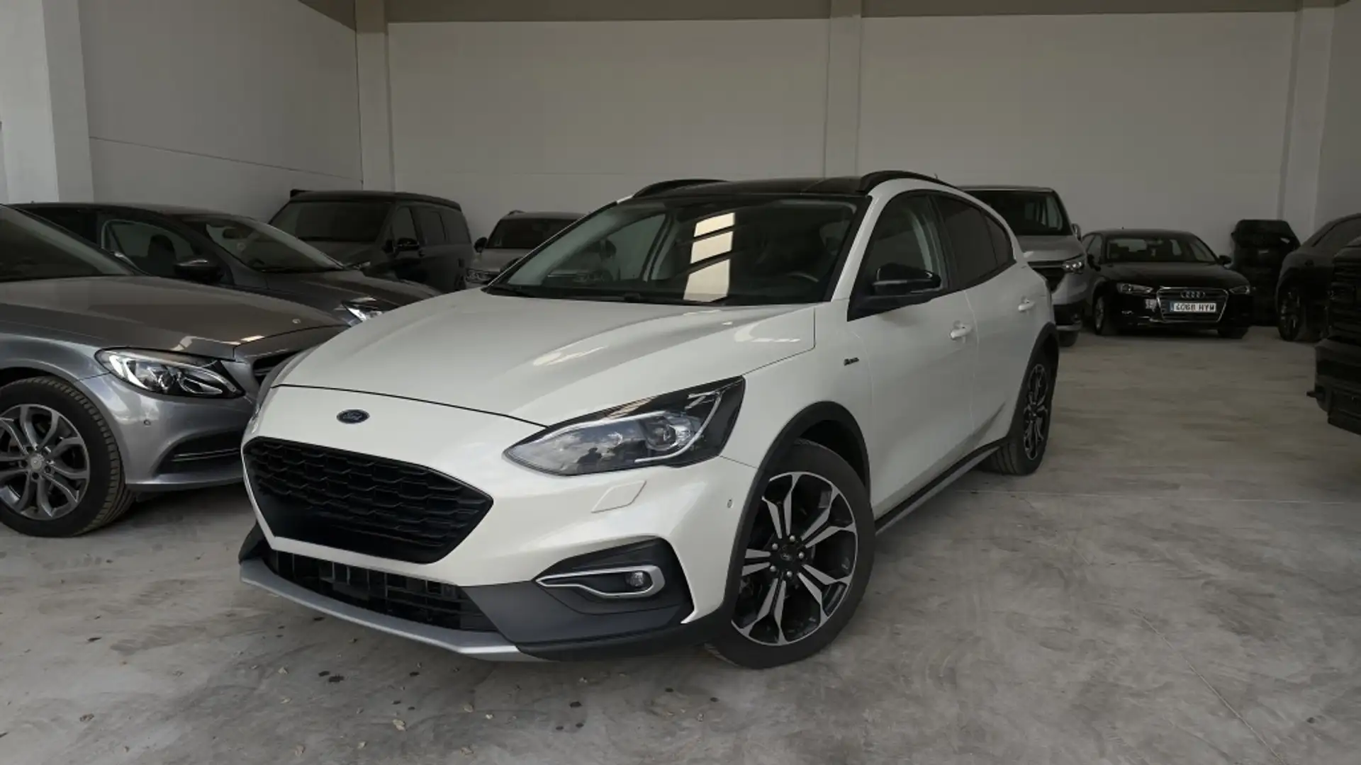 Ford Focus Sportbreak 1.0 Ecoboost Active Aut. - 1
