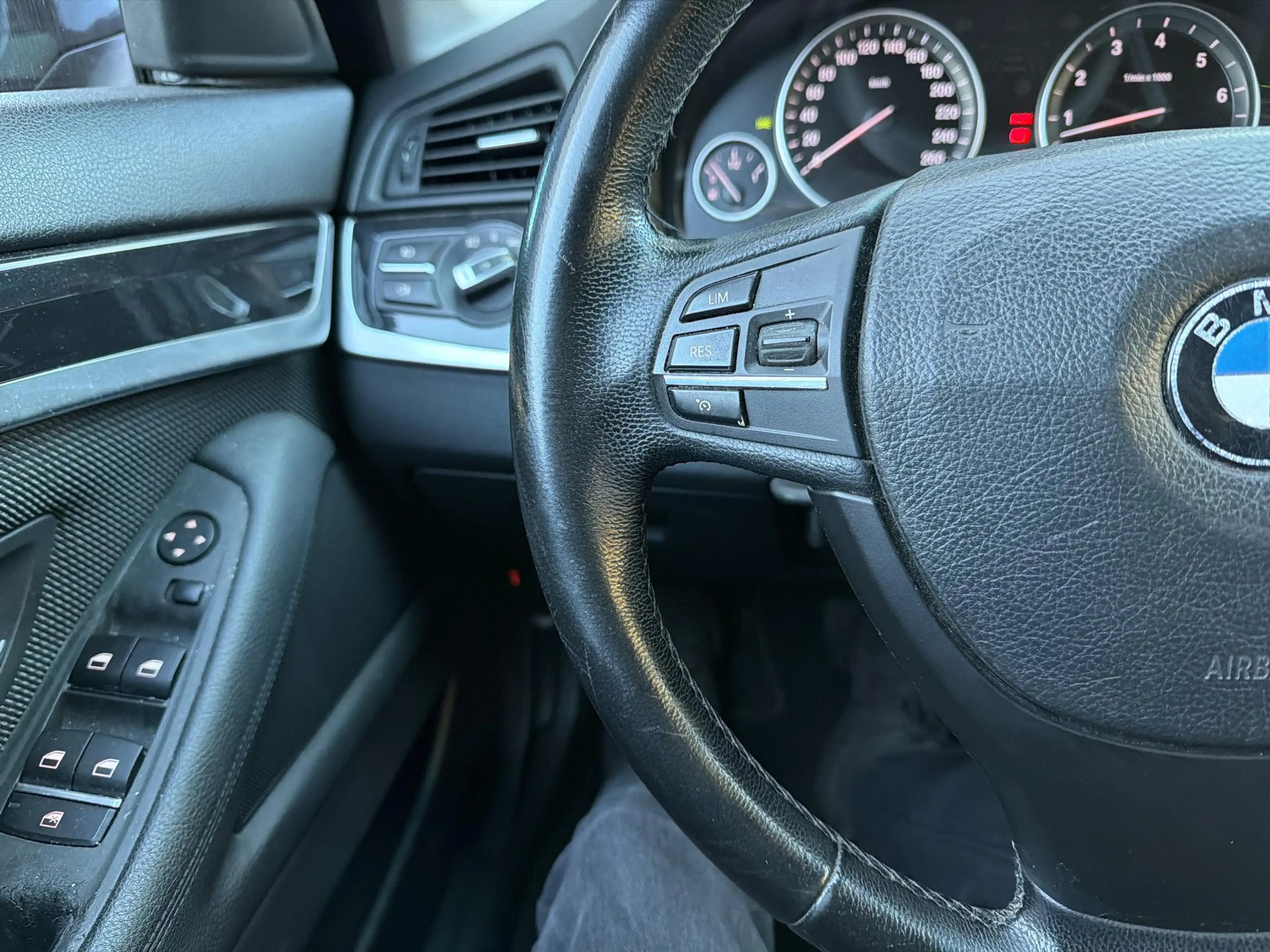 BMW 528 5-serie 528i Executive — photo 10