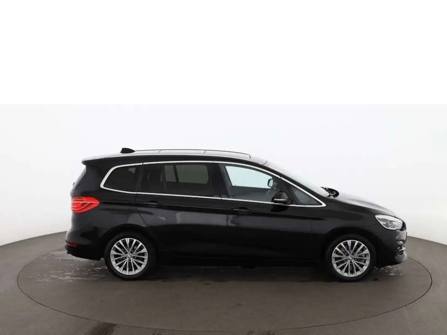 BMW 218 d Gran Tourer Luxury Line Aut LED SKY NAVI PDC Schwarz - 2
