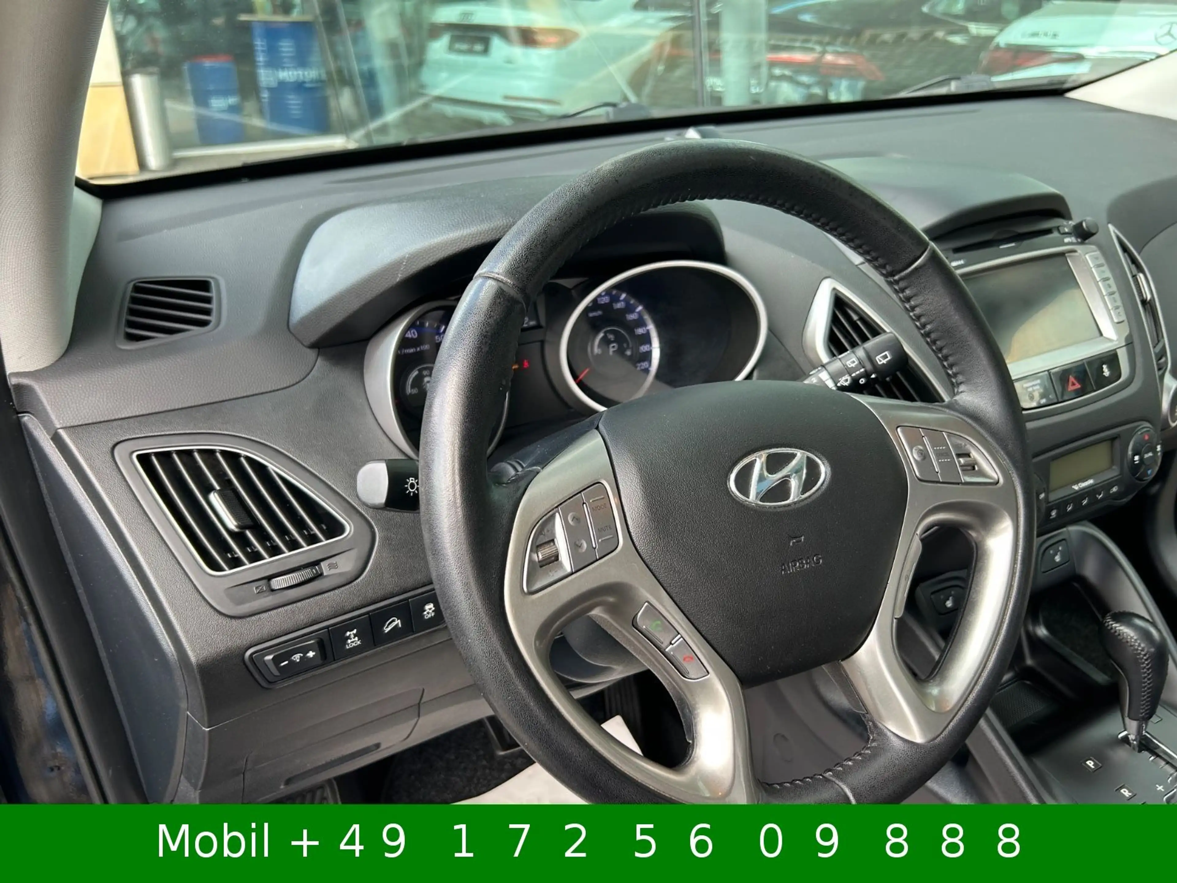 Hyundai iX35 Premium 4x4 AWD Leder Navi Kamera Panora TM — photo 12