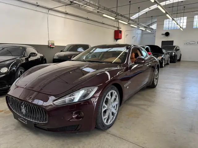 Maserati GranTurismo 4.2 auto IVA DEDUCIBILE TAGLIANDI