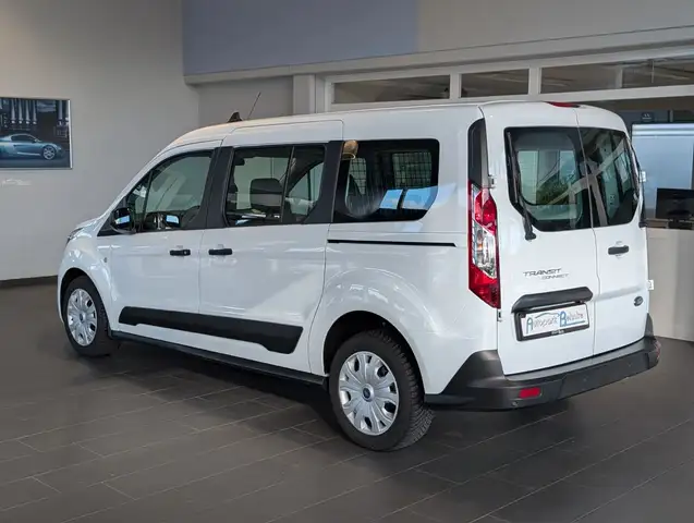 Ford Transit Connect view 7
