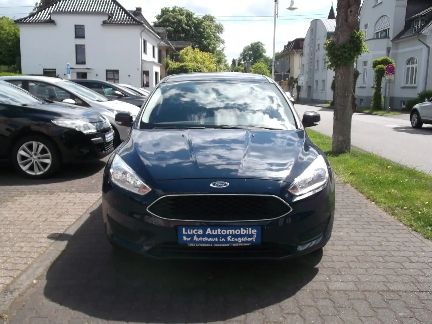Ford Focus Turnier Ambiente Blau - 1
