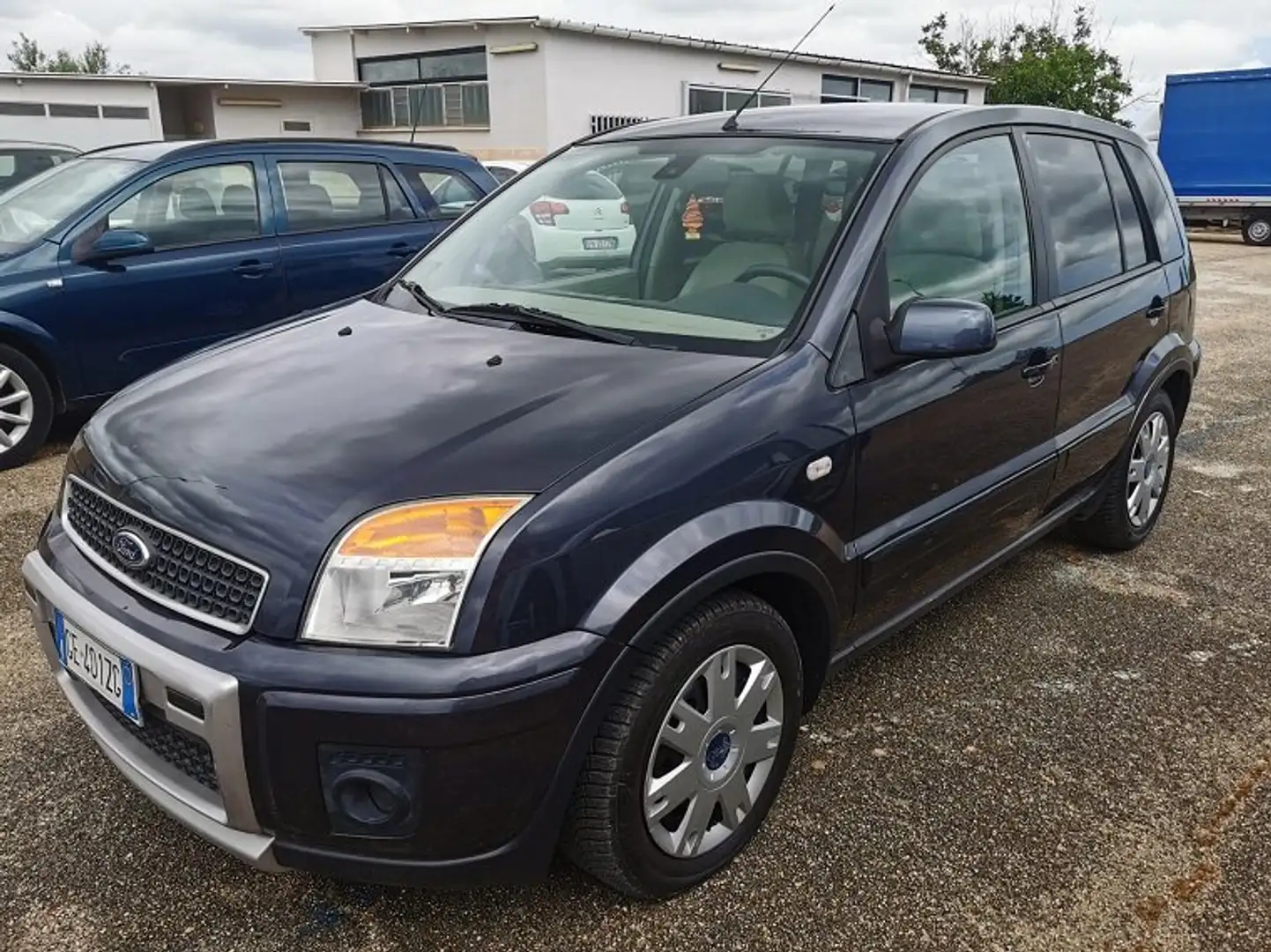 Ford Fusion 1.4 tdci + Grau - 1