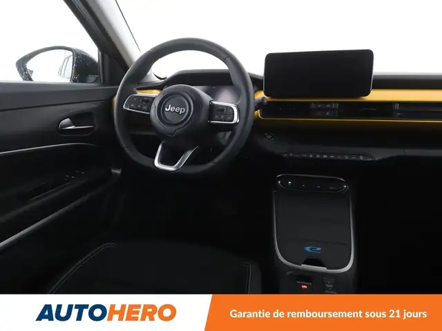 Jeep Avenger view 13