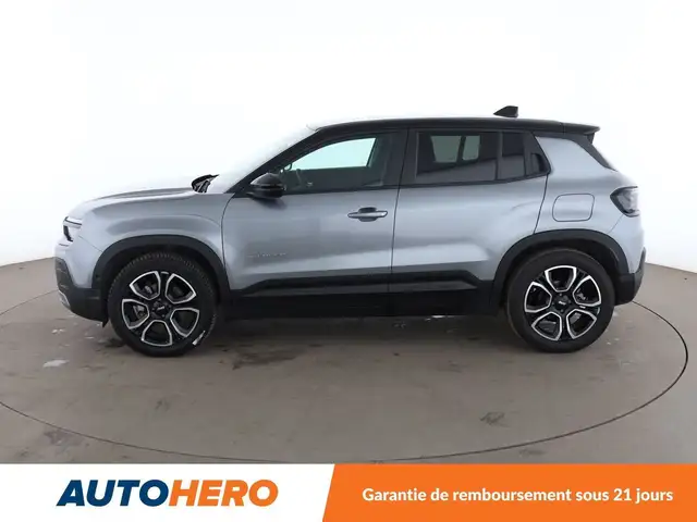 Jeep Avenger view 3