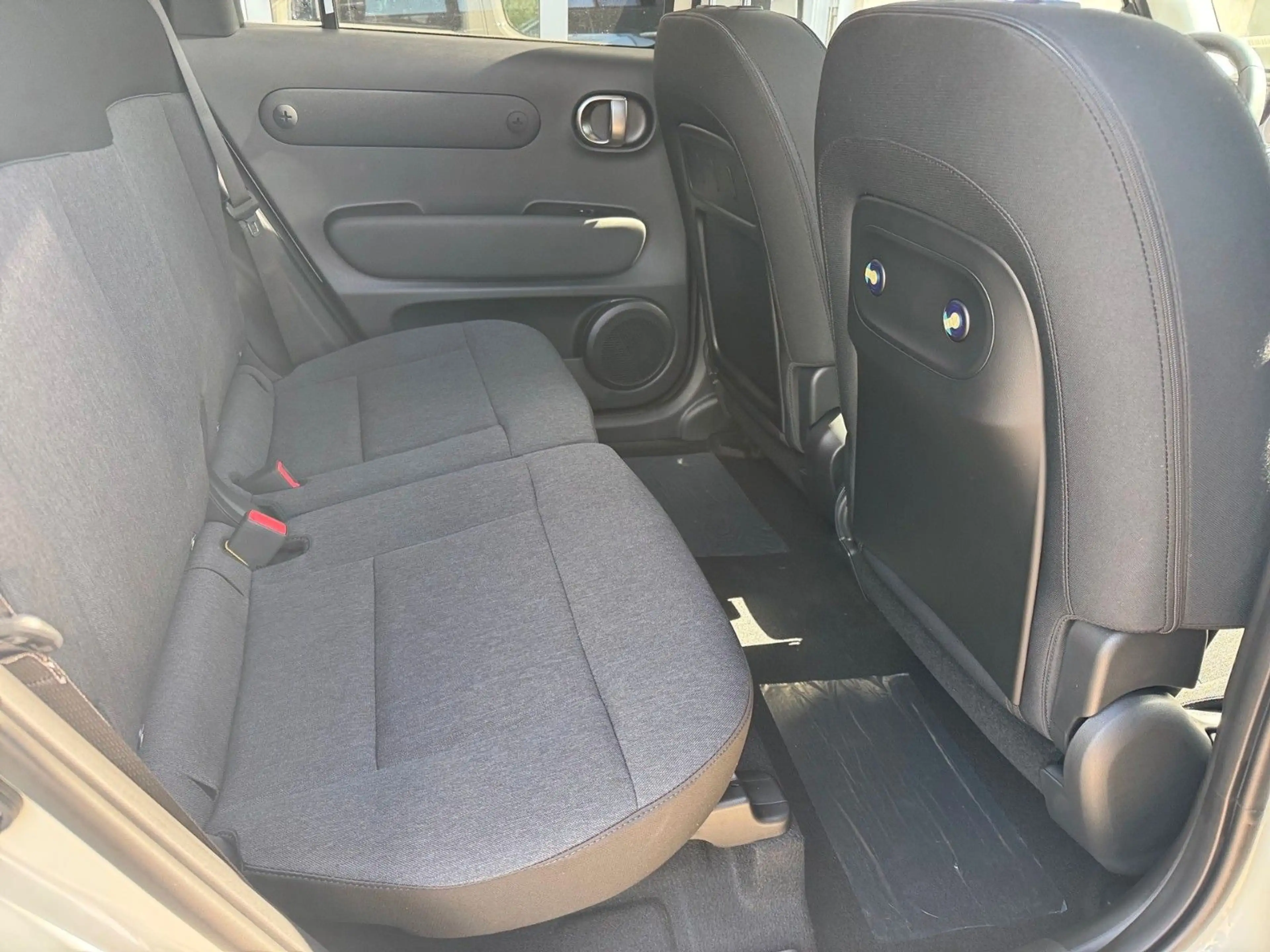 Hyundai Inster Inster Elektro 71 kW FWD Trend Wärmepumpe — photo 14