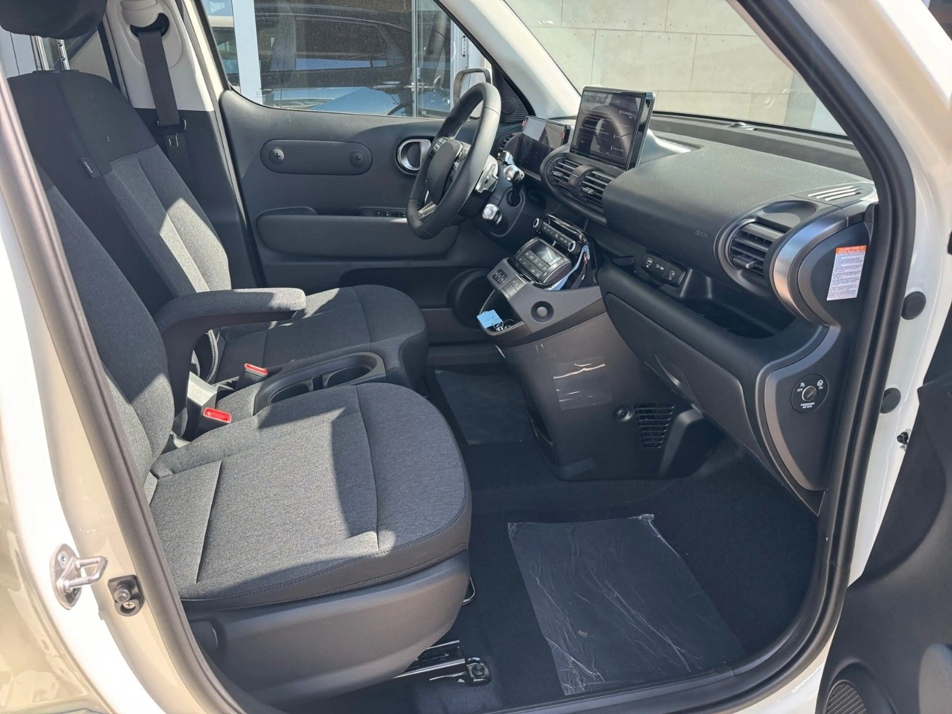 Hyundai Inster Inster Elektro 71 kW FWD Trend Wärmepumpe — photo 13