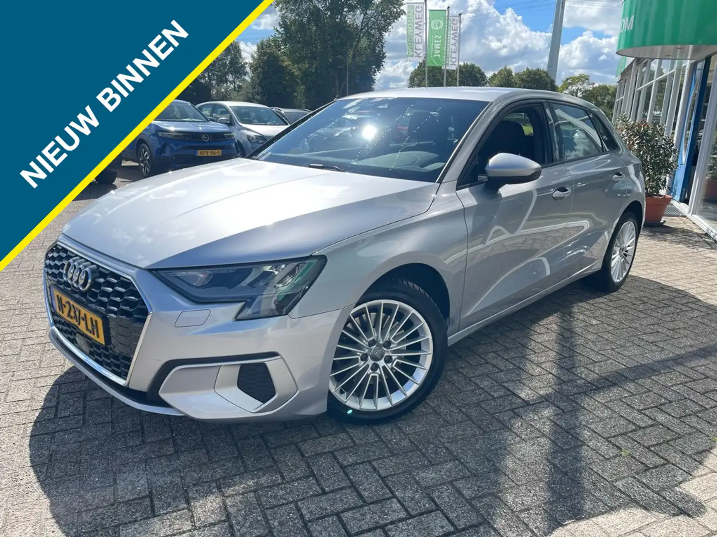 Audi A3 Sportback 30 TFSI NWE model Pro Line Digital dashb Gris - 1