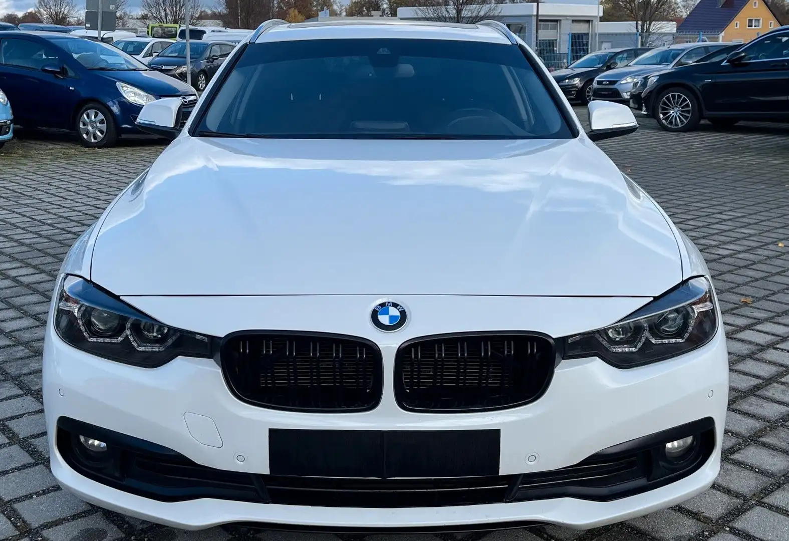 BMW 320 d Advantage Aut.|Park|LED|Navi Weiß - 2