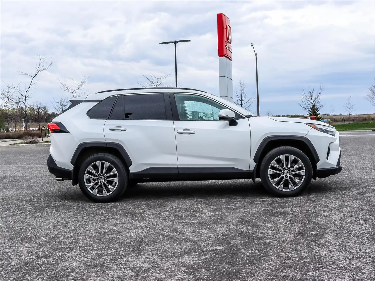 Toyota RAV 4 снимка Toyota RAV 4