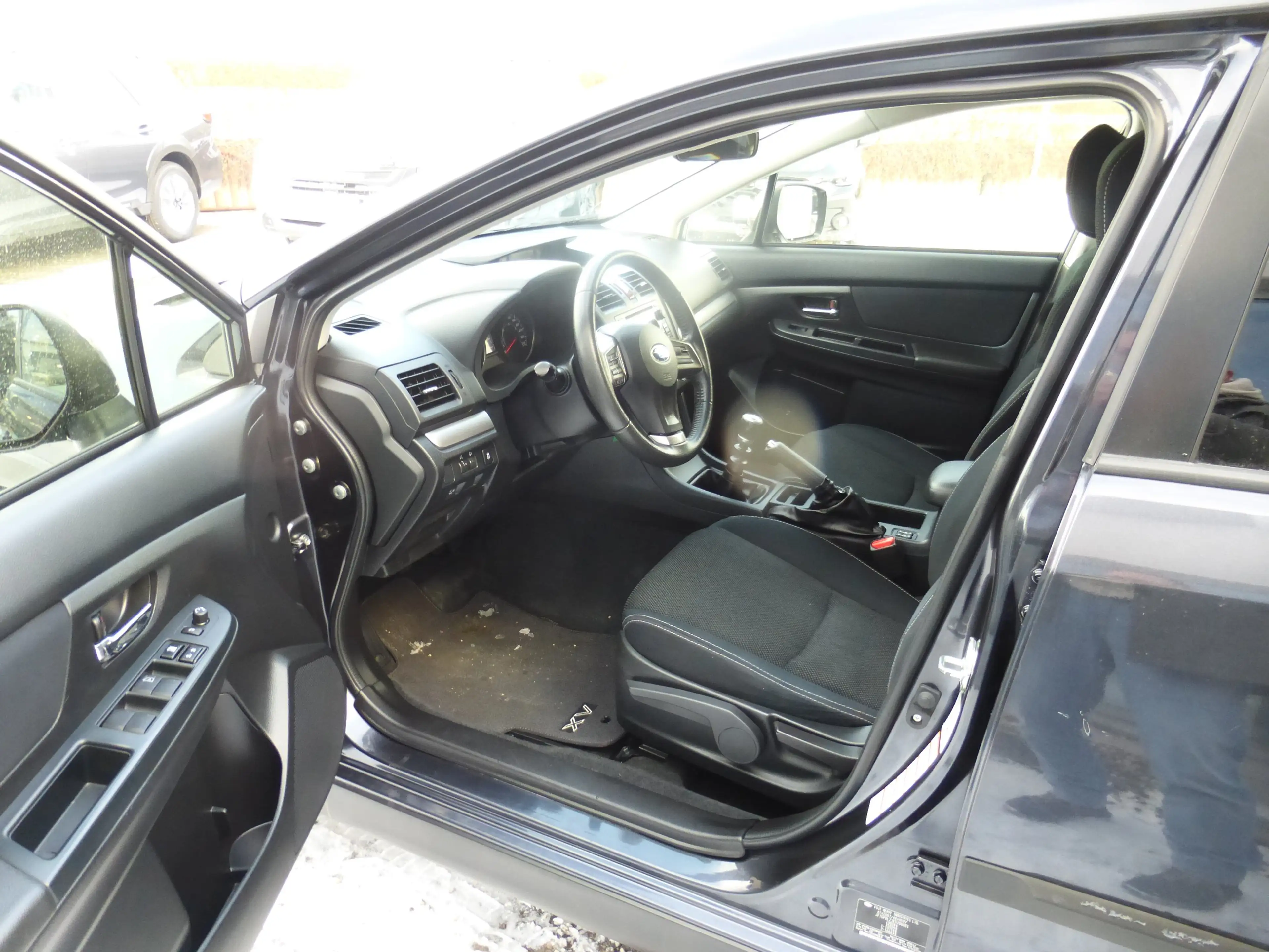 Subaru XV 2.0D Comfort Diesel MT — photo 11
