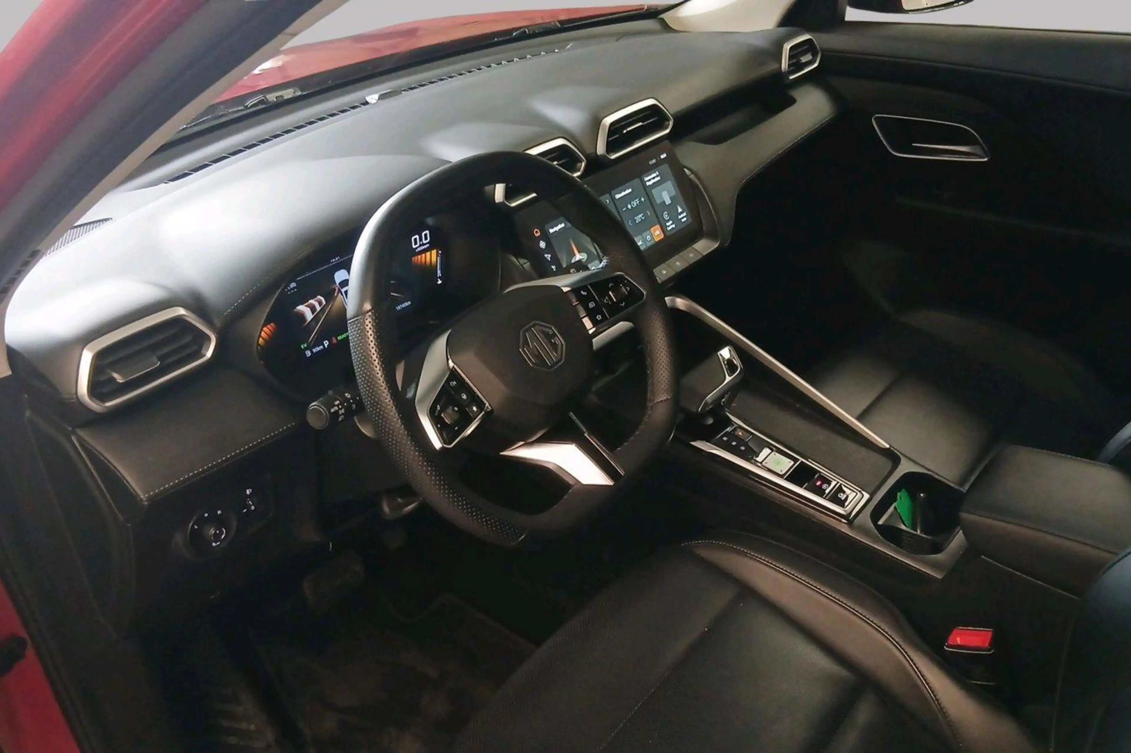 MG ZS HEV LUXURY — photo 9