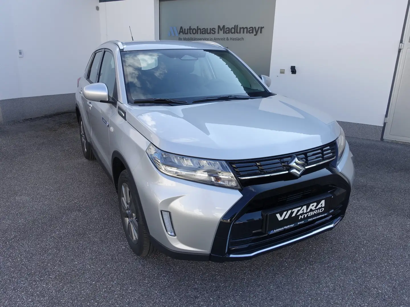Suzuki Vitara VITARA 1.4 HYBRID clear Silber - 1