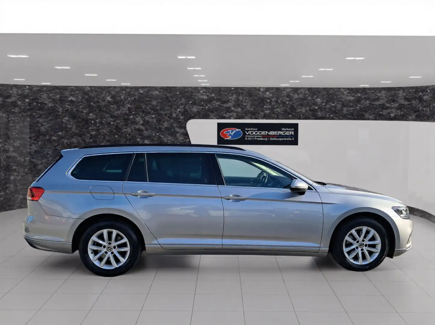 Volkswagen Passat Variant Business DSG*AHK*Massage*R-Cam*NAV* Gris - 2