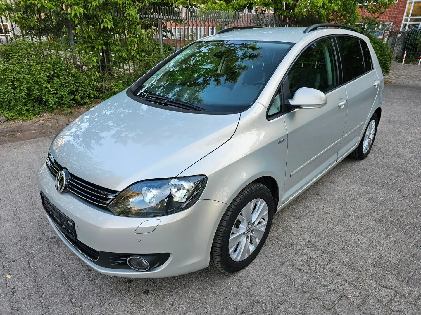 Volkswagen Golf Plus IV Life 1.4 TSI Automatik Navi Silber - 1