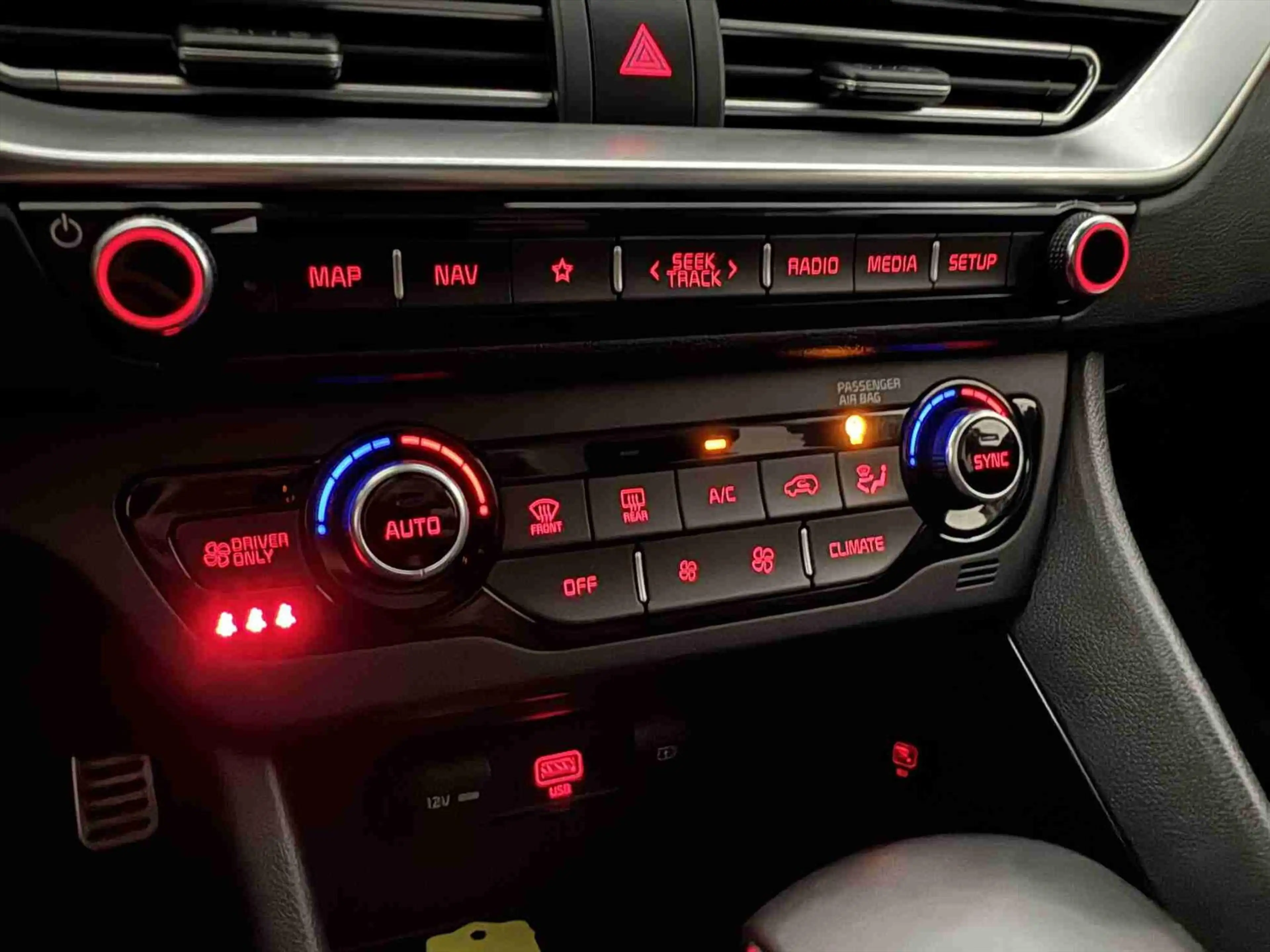 Kia Niro 1.6 GDi PHEV 141pk DCT6 DynamicPlusLine | Trekhaak — photo 16