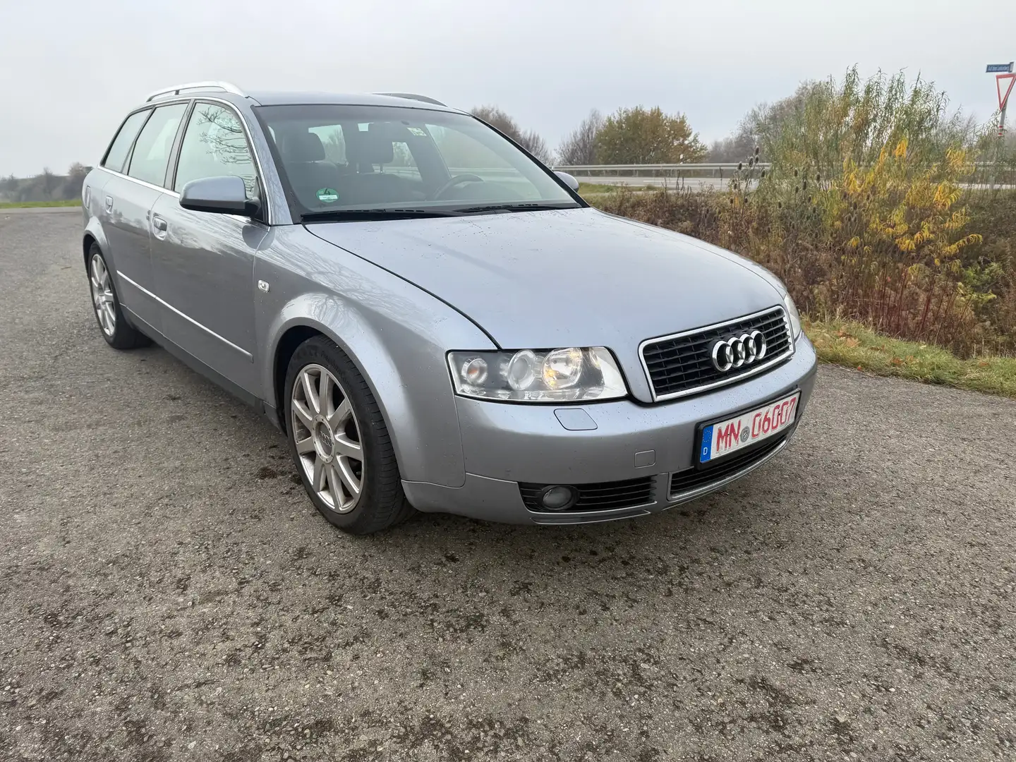 Audi A4 A4 Avant 3.0 quattro S Line Silber - 2