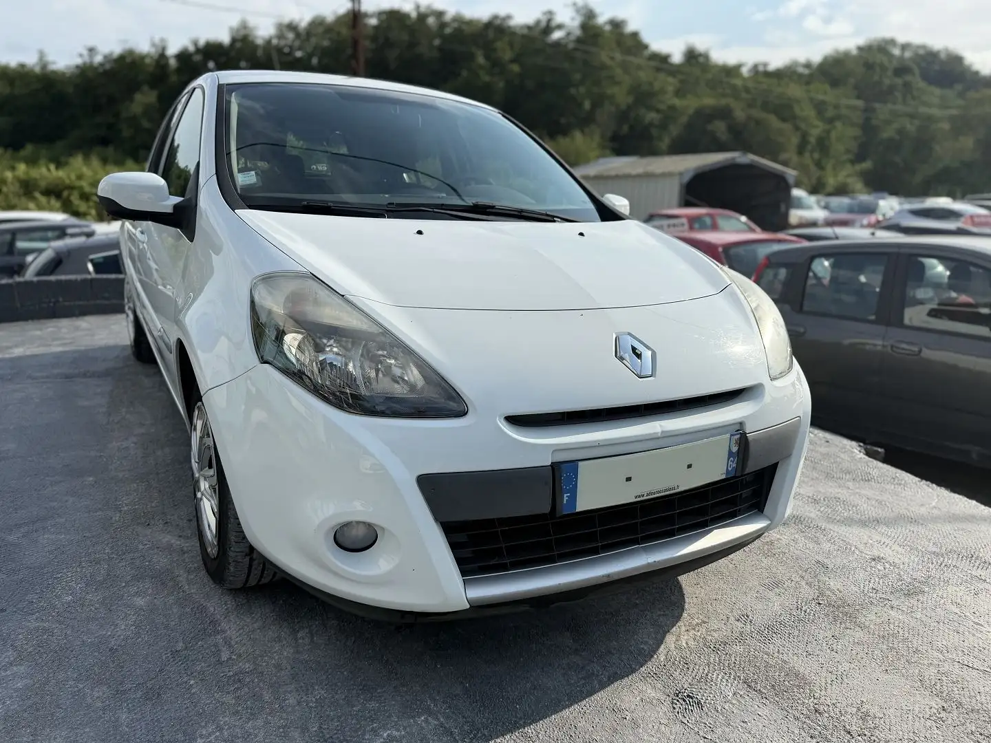 Renault Clio 1.5 DCI 75CH AUTHENTIQUE ECO² 5P Blanc - 1