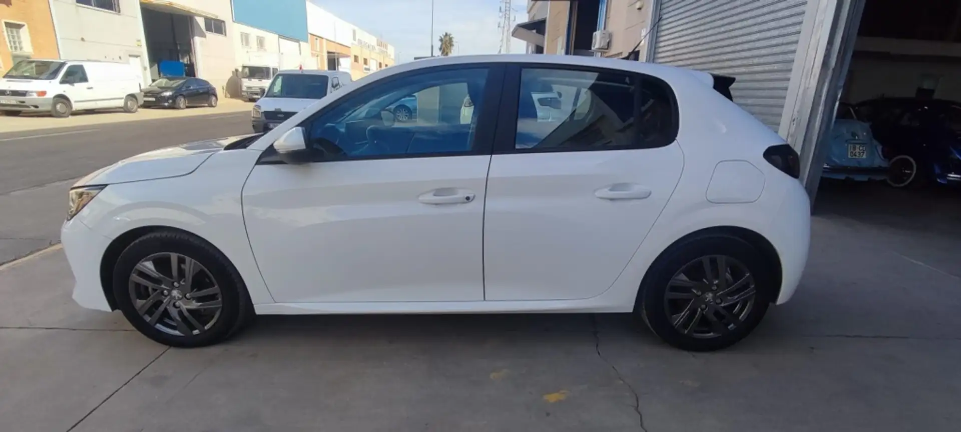 Peugeot 208 1.2 Puretech S&S Active Pack 100 Blanc - 2