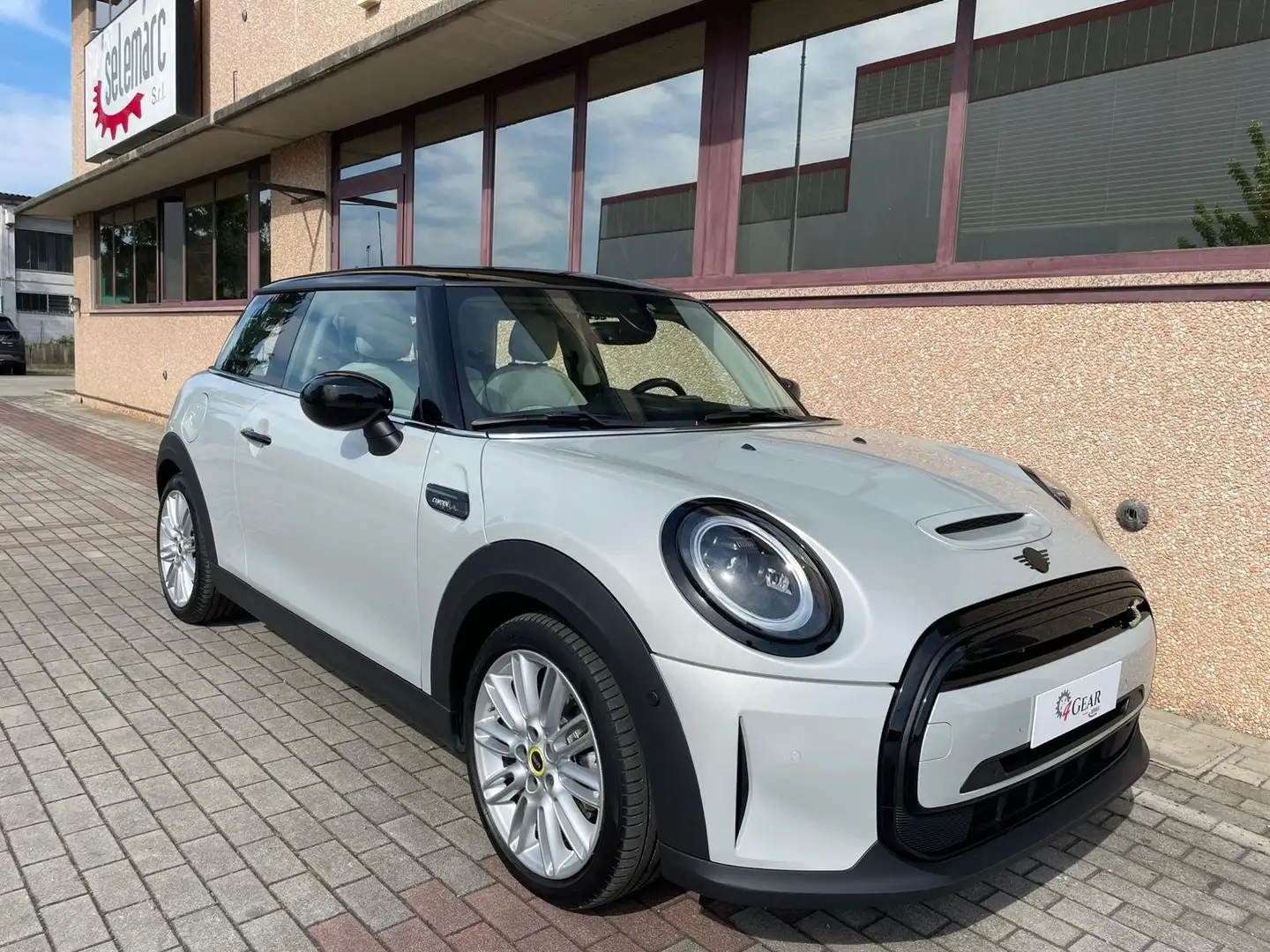 MINI Cooper SE Camden Gris - 2