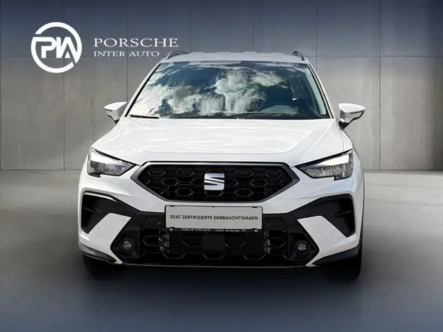 Seat Arona view 2