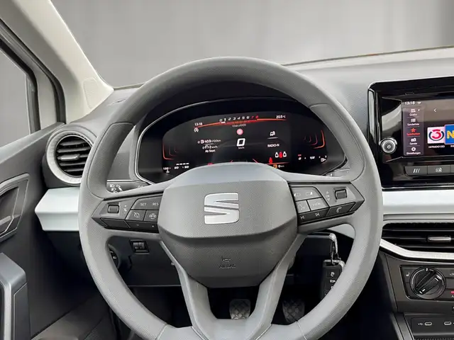 Seat Arona view 9