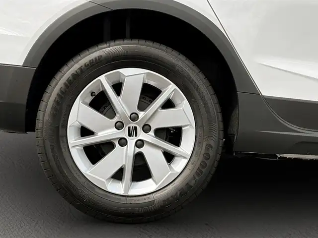 Seat Arona view 6