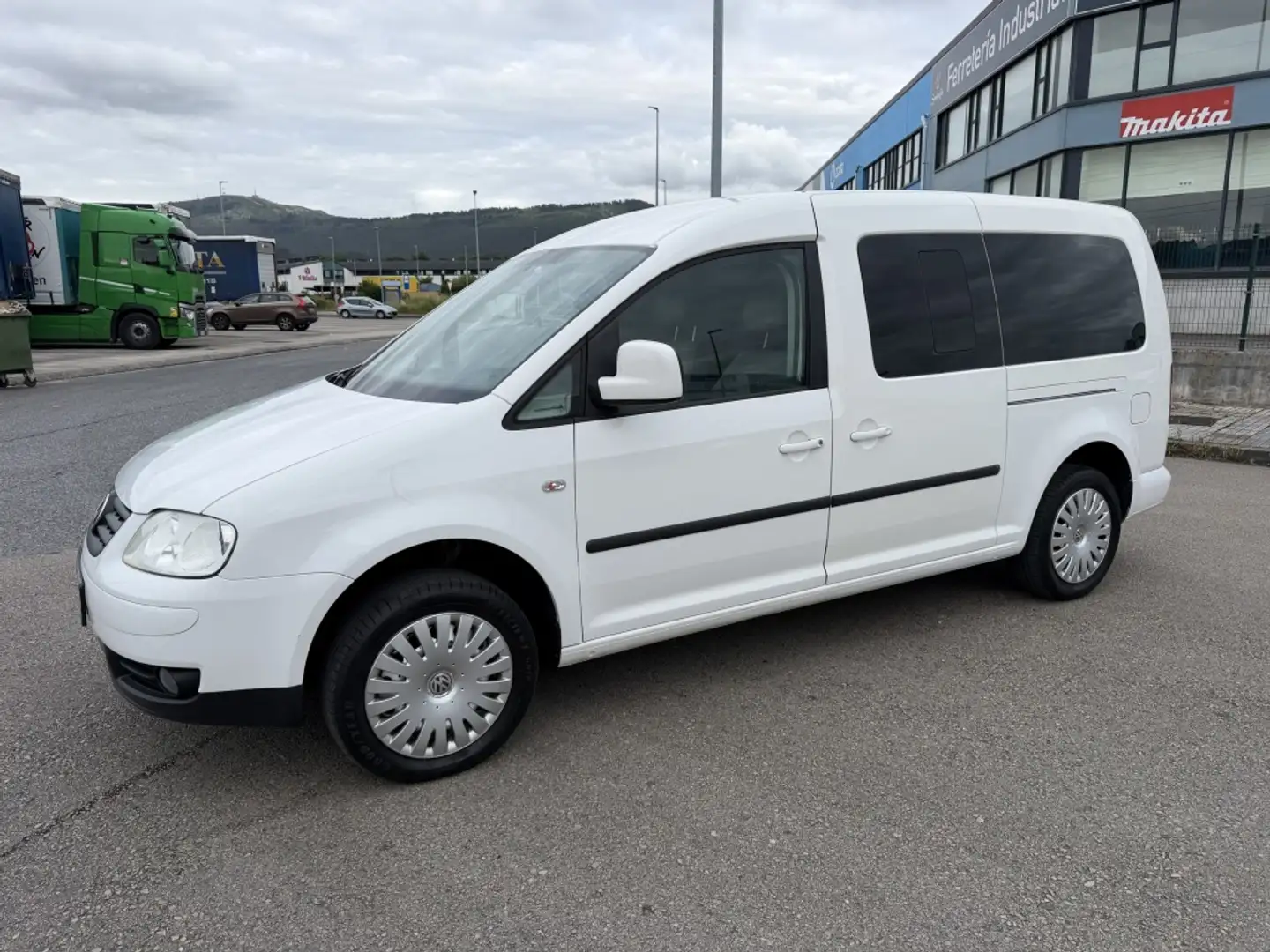Volkswagen Caddy Maxi 1.9TDI Kombi 7pl. - 1