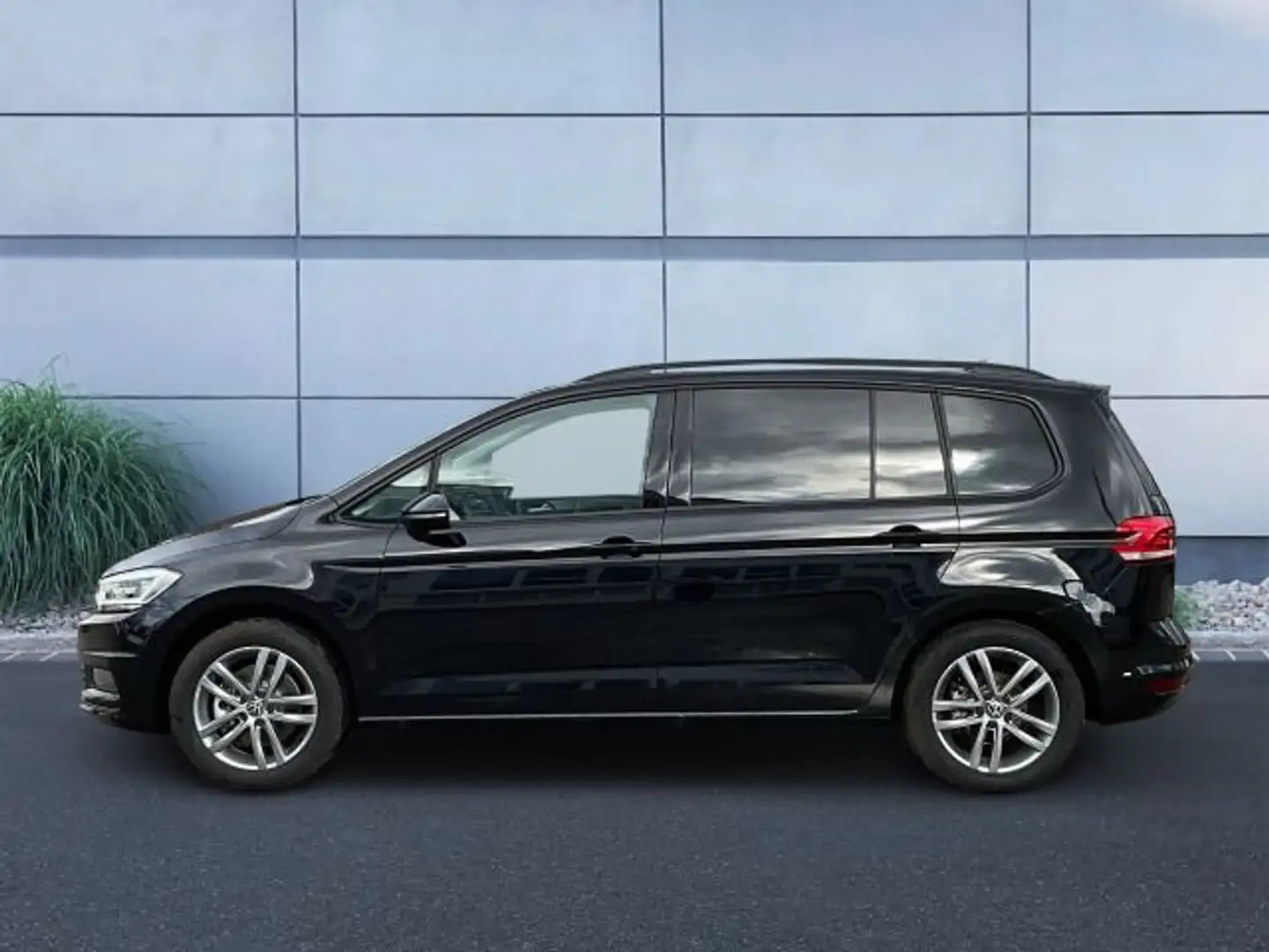 Volkswagen Touran Comfortline 1.5 TSI DSG Rear View, LED Li Schwarz - 2