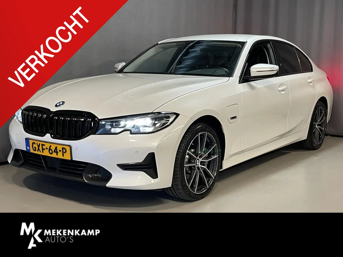 BMW 330 3-serie 330e Sport Line 18"/Adaptieve cruise/Stuur Wit - 1