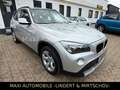BMW X1 20i xDrive-1.HAND-AHK-PDC-SHZ-KLIMAAUT-BMW KD Silber - thumbnail 1