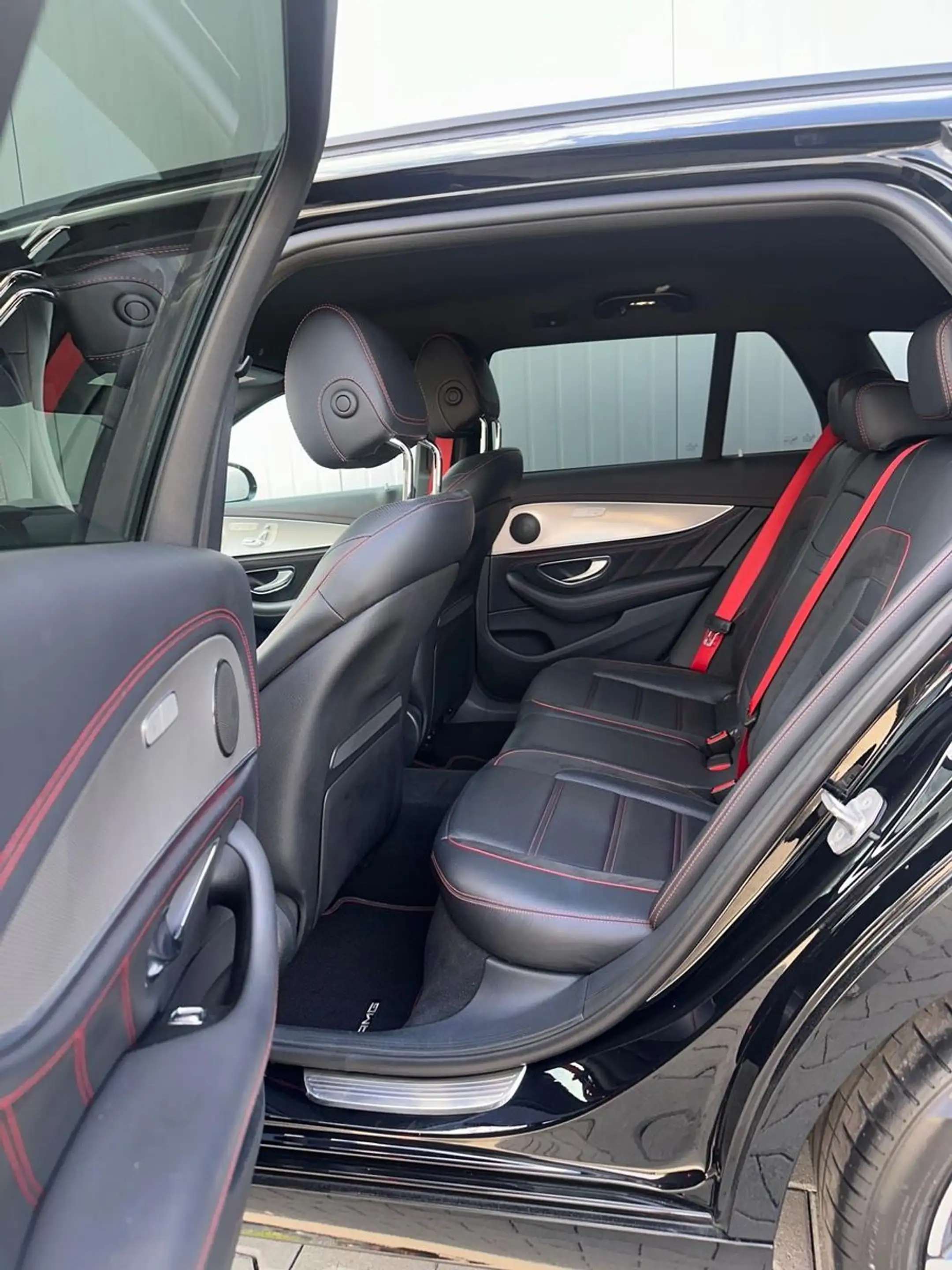Mercedes-Benz E 43 AMG E43T AMG 4M WIDESCREEN COMAND DISTRONIC AIRMATIC — photo 12