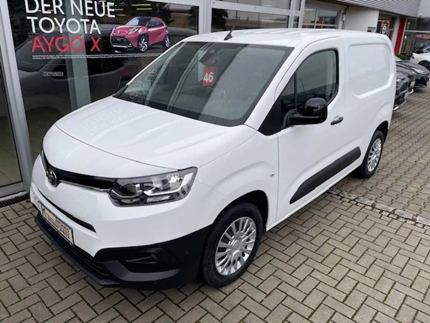 Toyota Proace City L1 1,5-l D-4D S Meister Blanc - 1