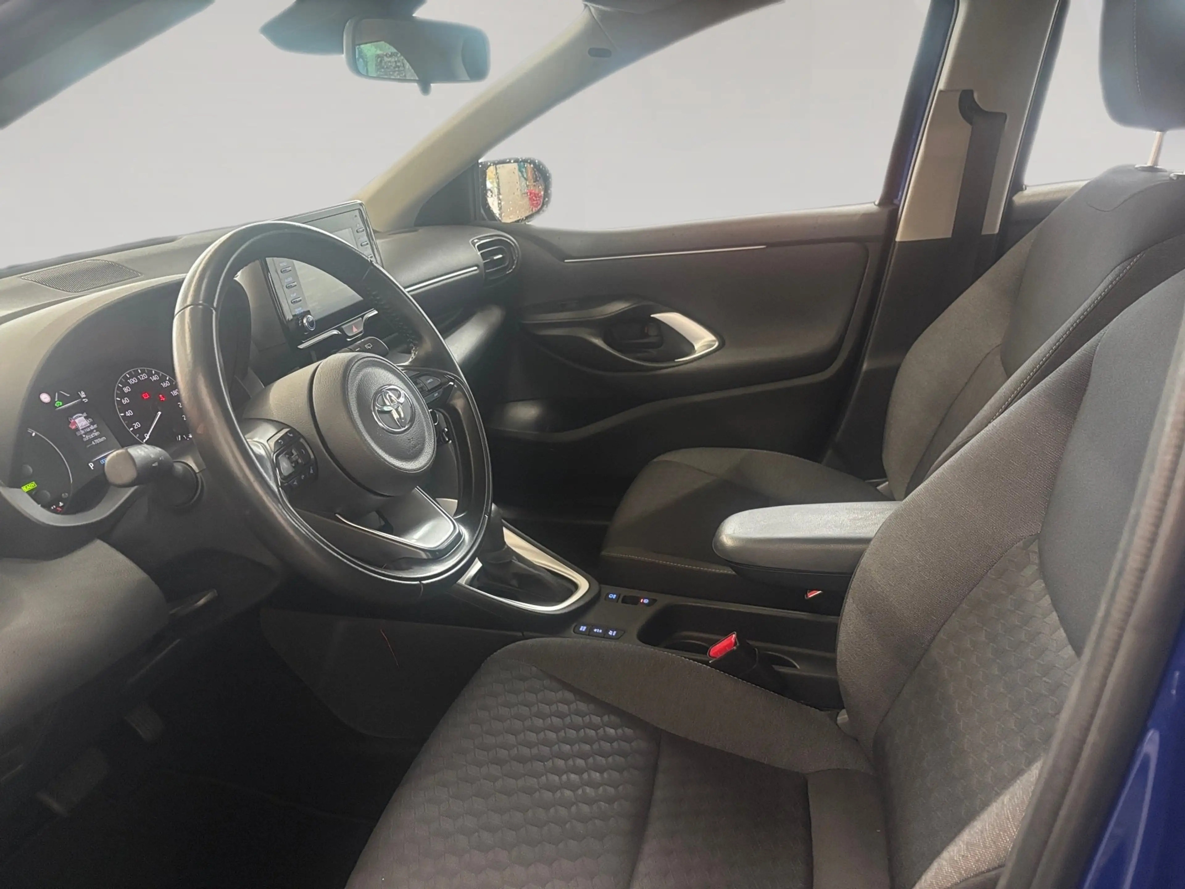 Toyota Yaris 1.5-l-VVT-iE Hybrid  Syst. 85kW (116 PS) 5 — photo 7