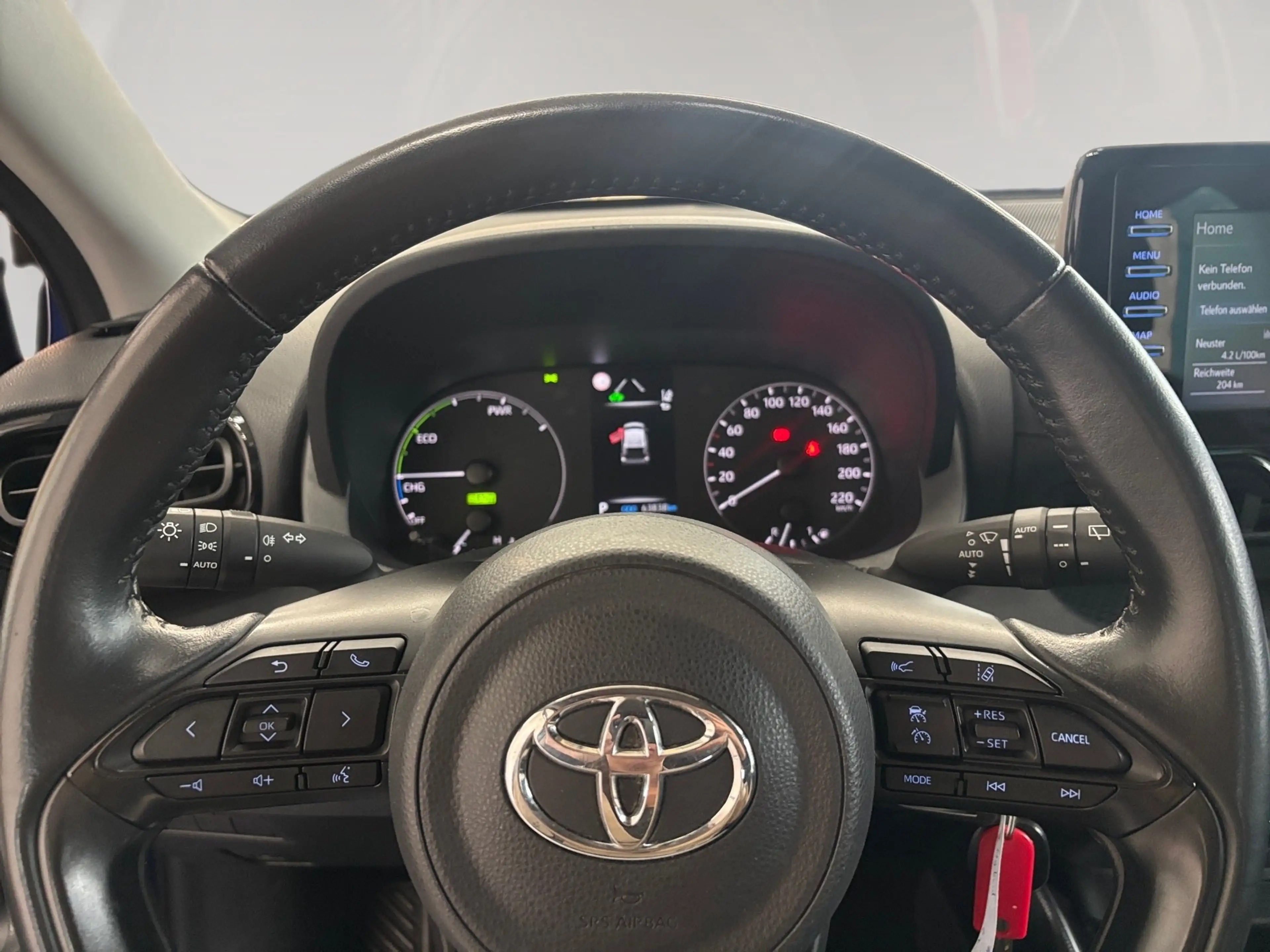 Toyota Yaris 1.5-l-VVT-iE Hybrid  Syst. 85kW (116 PS) 5 — photo 8