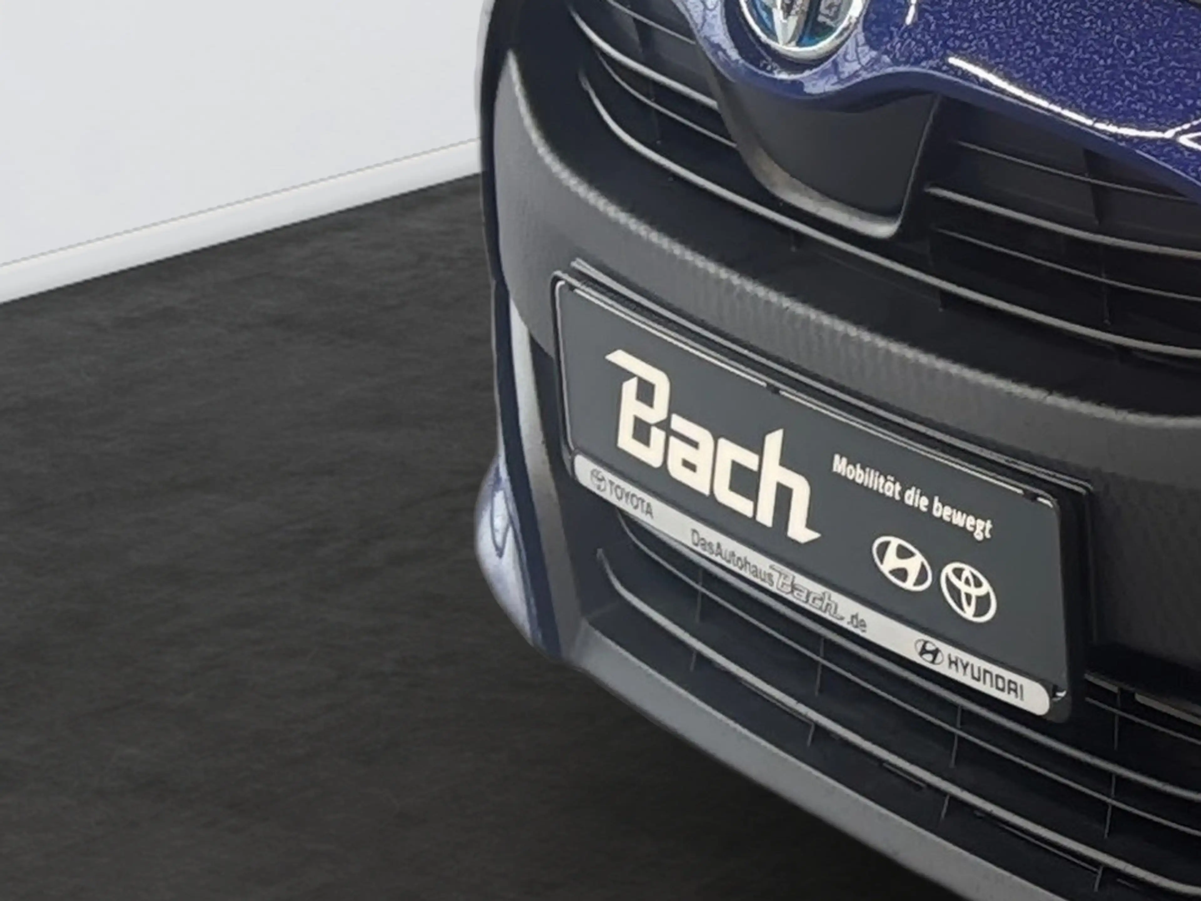 Toyota Yaris 1.5-l-VVT-iE Hybrid  Syst. 85kW (116 PS) 5 — photo 6