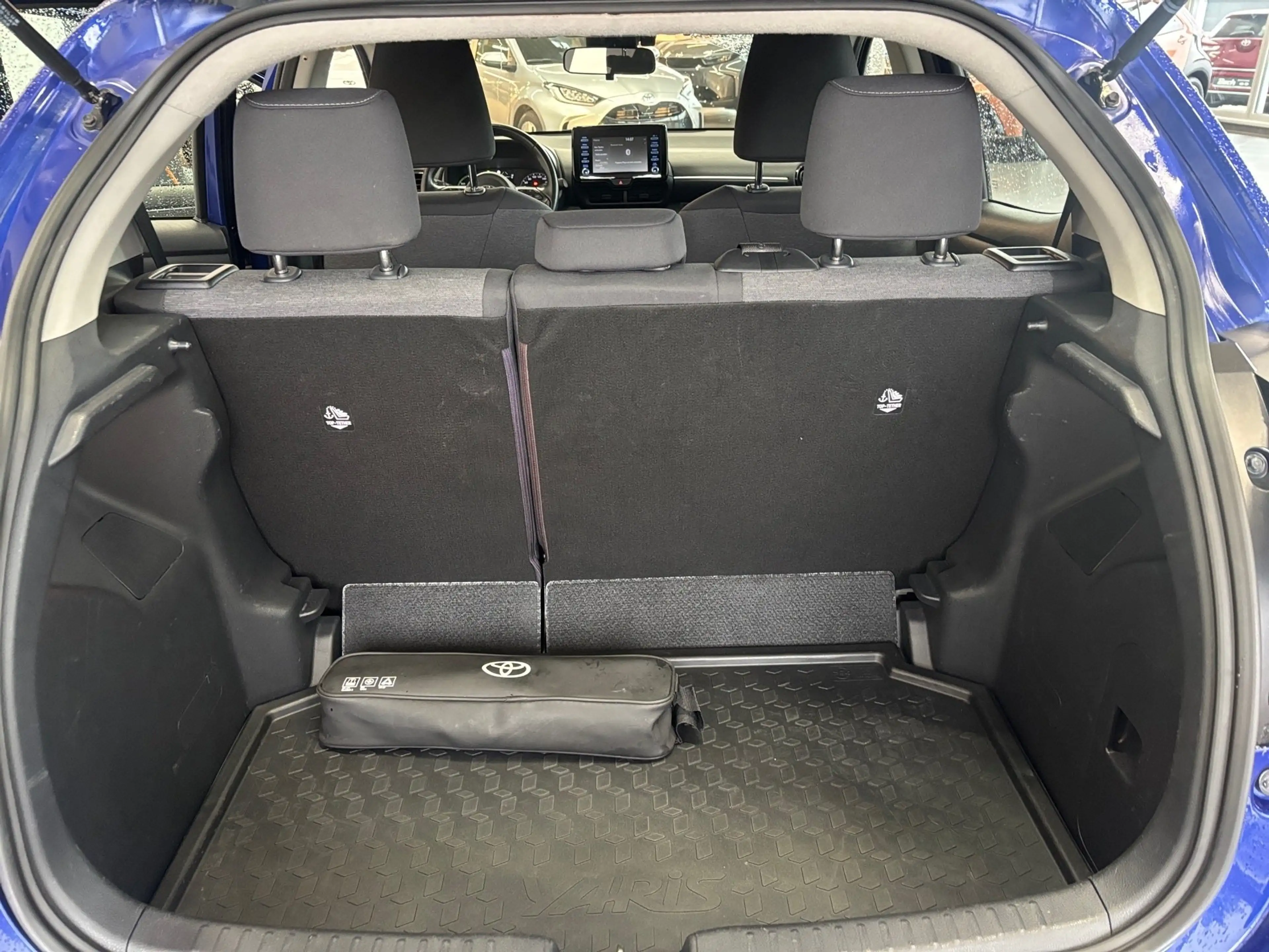 Toyota Yaris 1.5-l-VVT-iE Hybrid  Syst. 85kW (116 PS) 5 — photo 12
