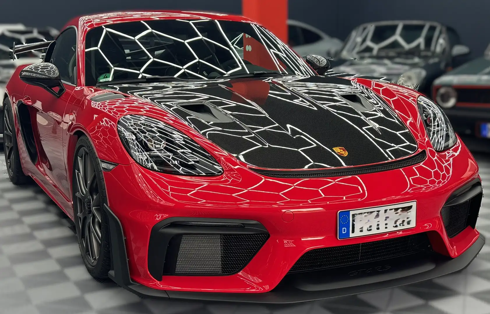 Porsche Cayman GT4 RS Rot - 2
