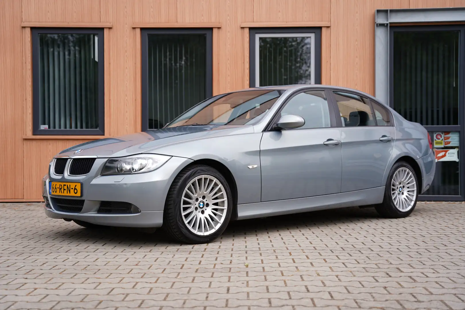 BMW 320 3-serie 320i | Trekhaak | Cruise | Schuifdak | Nav Gris - 1