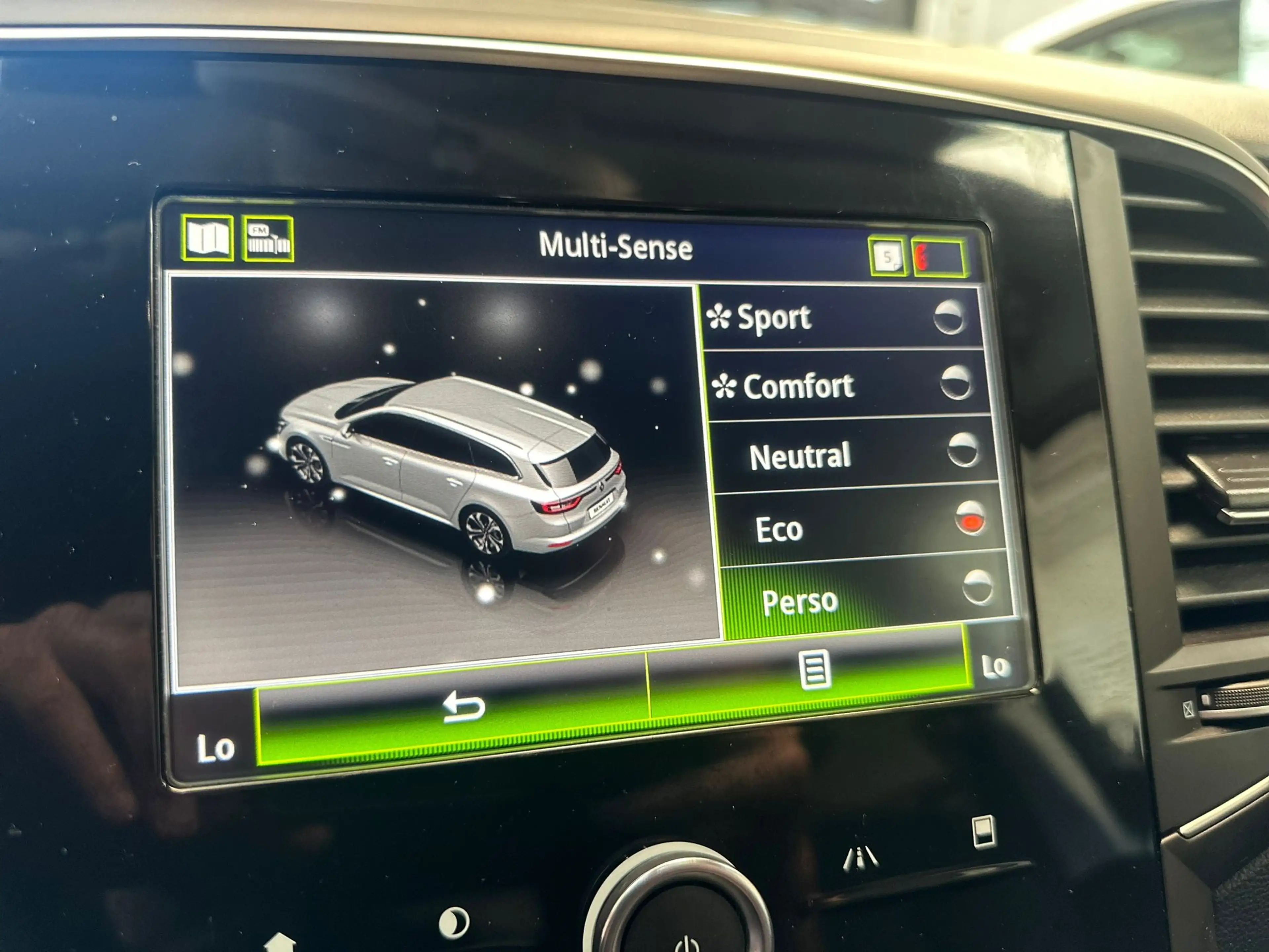 Renault Talisman Talisman Estate dCi 110 Energy Business — photo 13