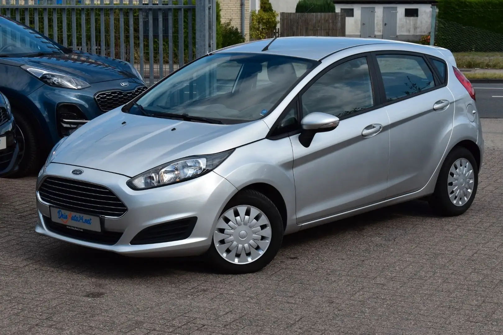 Ford Fiesta Trend 2.Hand|Klima|Freisprecheinrichtung Silber - 1