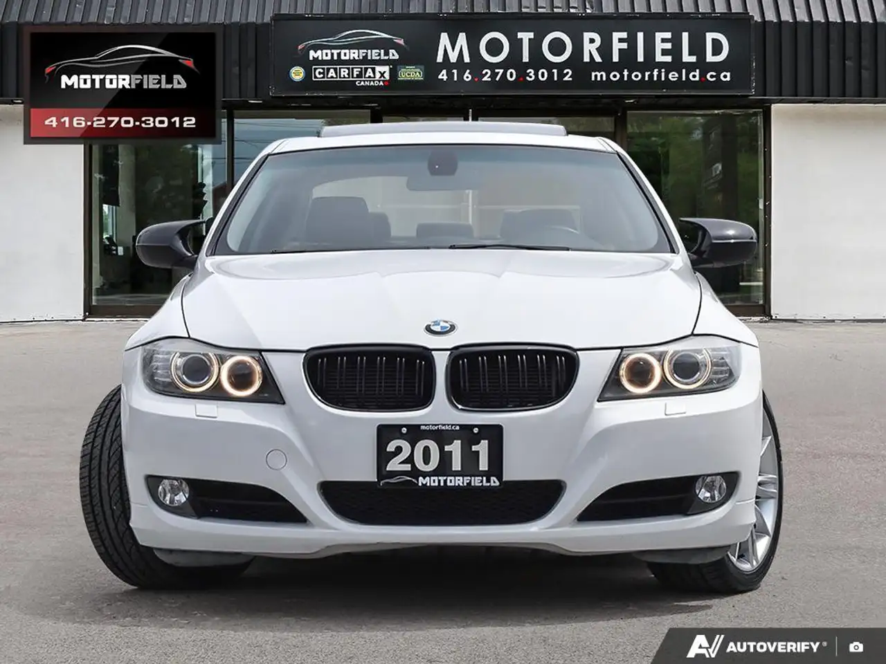 BMW 3 Series снимка BMW 3 Series
